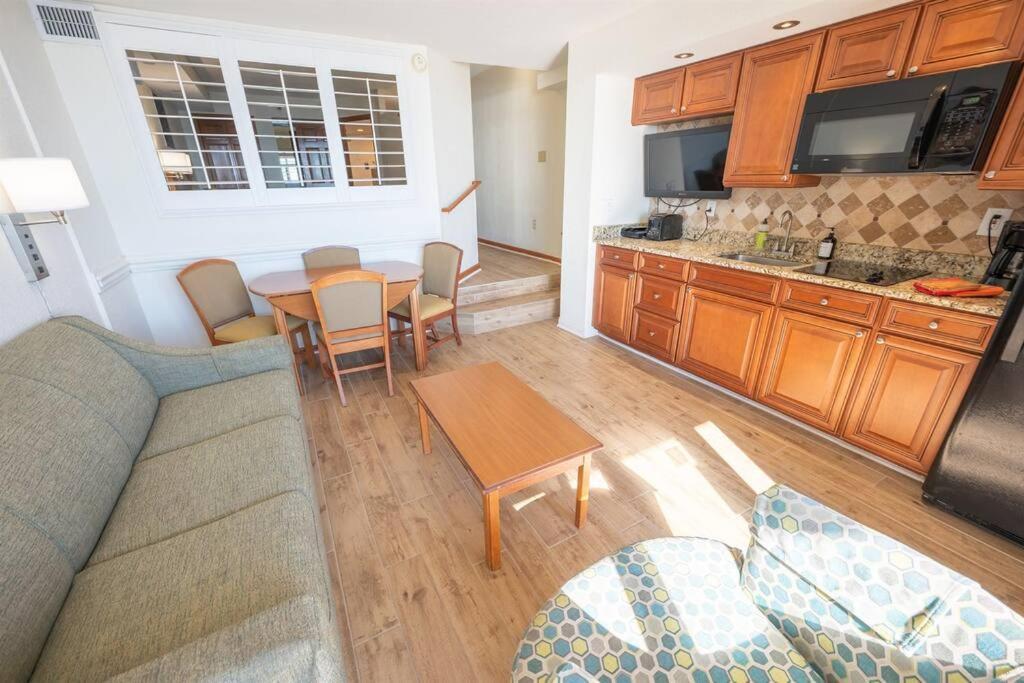 New Remodeled Direct Oceanfront Views Beach Cove Myrtle Beach Eksteriør bilde